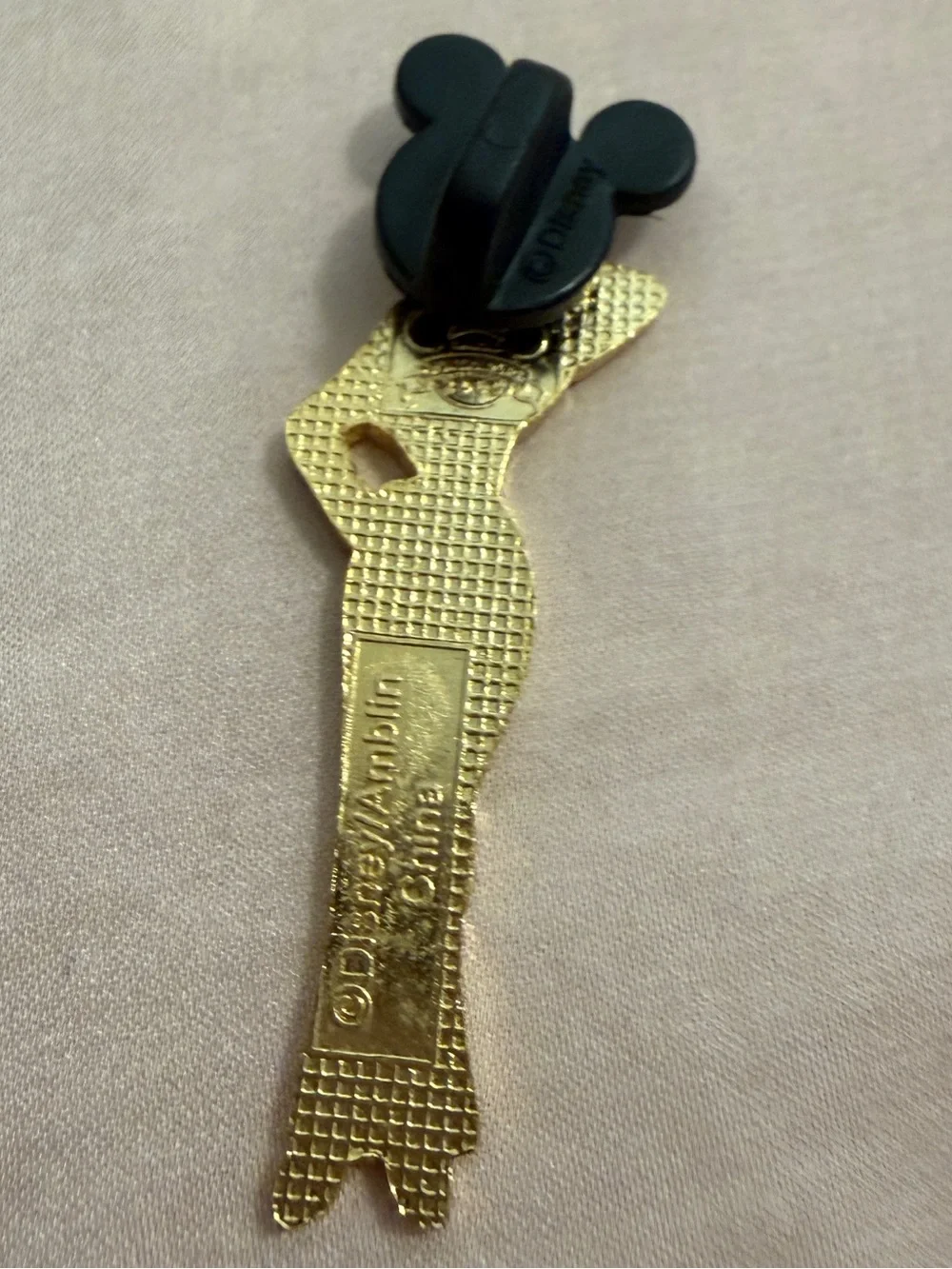 Disney Collectible Pin, 2006, Jessica Rabbit, #40313, 1.75”x.75”